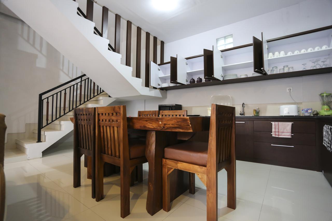 Nyoman Villa Sanur Buitenkant foto